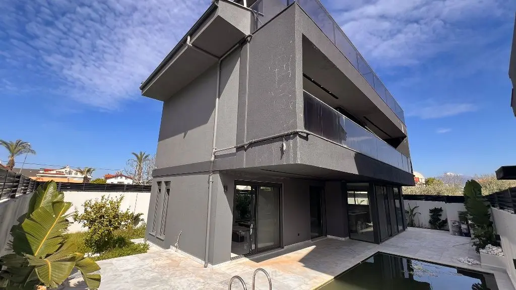 Home in Babatasi